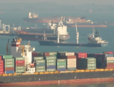 Σύσκεψη στο ΥΠΕΞ με εκπροσώπους παραγωγικών φορέων - Θέμα η εξωστρέφεια της Ελληνικής οικονομίας